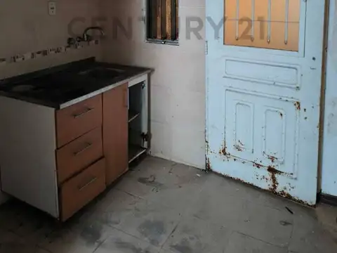 Depto Tipo Casa en Venta en Liniers, USD 76.000