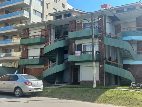 Se Vende Excelente departamento 3 amb. en Villa Gesell 