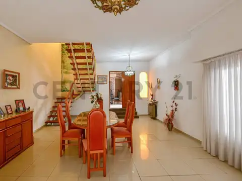 Casa en Venta en La Plata, USD 140.000