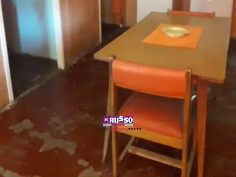 Casa en Venta en Isidro Casanova, USD 95.000