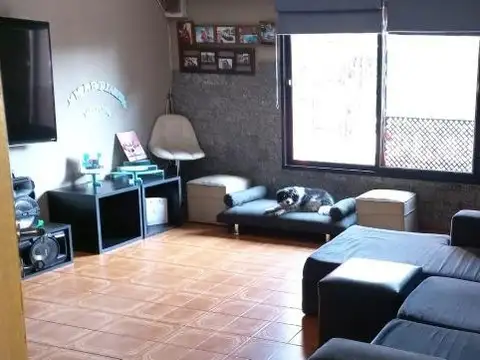 Casa en venta - 3 dormitorios 2 baños - patio y pileta - 300mts2 - La Matanza