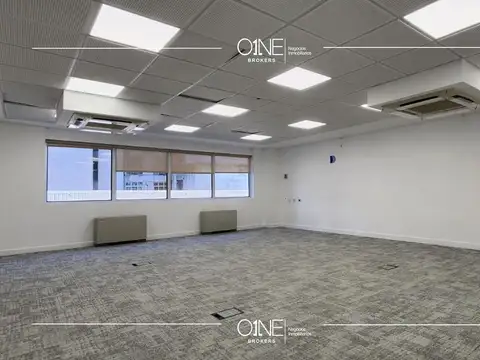 Oficina en Alquiler en Monserrat, USD 5.712