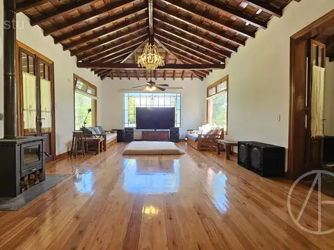 Casa en Venta en Loma Escondida, USD 340.000