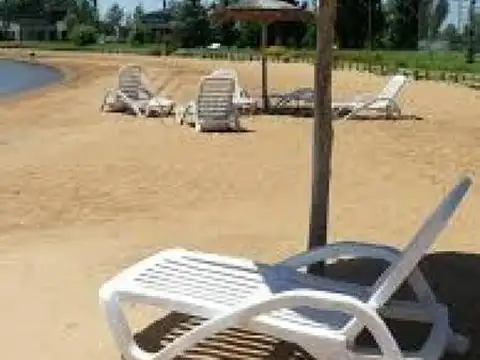 Canal del Este al 100