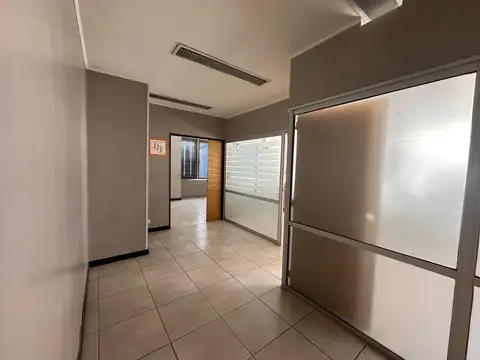 ALQUILER OFICINA EN MICROCENTRO - EDIFICIO "CLUB ALEMAN"