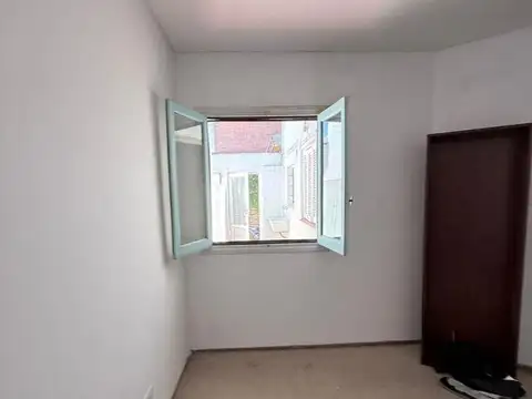 Depto Tipo Casa en Venta en Olivos, USD 63.000