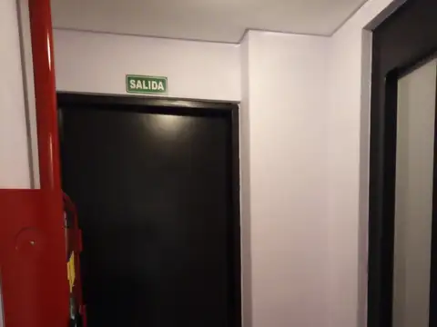 Piso de 4 Ambientes con Cochera Cubierta Suite Vestidor Lavadero Balcon