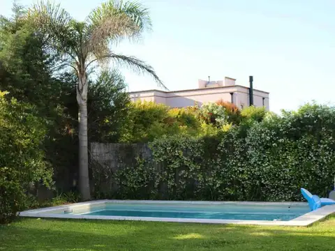 Avenida de los Bosques 2100