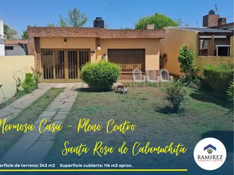 HERMOSA CASA en pleno centro de Santa Rosa de Calamuchita 