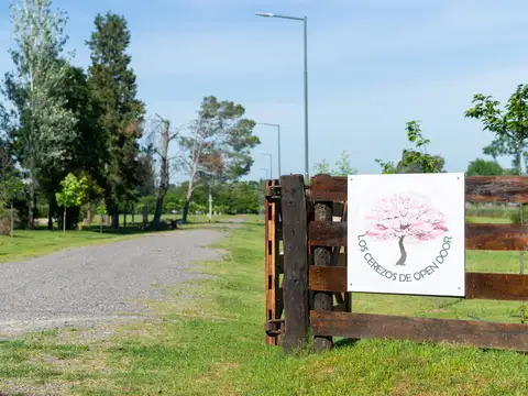 Los Cerezos de Open Door lotes 1100 m2  Cámaras Seguridad