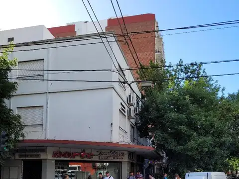 Cullen 5209 , Piso 1º