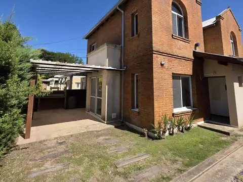 Casa en Barrio Las Glicinas