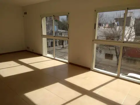 A metros nuevo Tribunal Federal - Divisible - Estrenar 