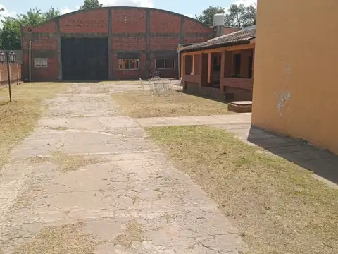 GALPON, CASA Y LOCAL EN MORENO ZONA OESTE