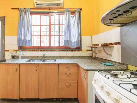 Casa en Venta en Pompeya, USD 180.000