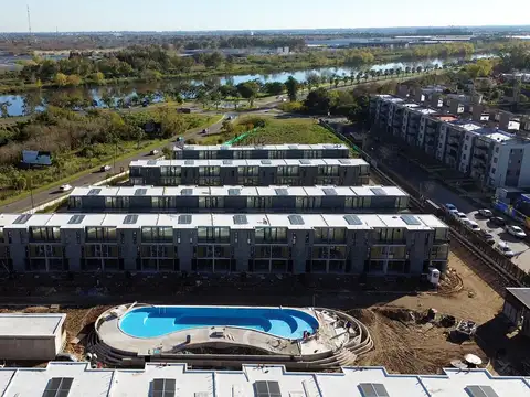 Triplex en Venta,  2 Dormitorios, en Complejo Sunny, Tigre, Gba Norte