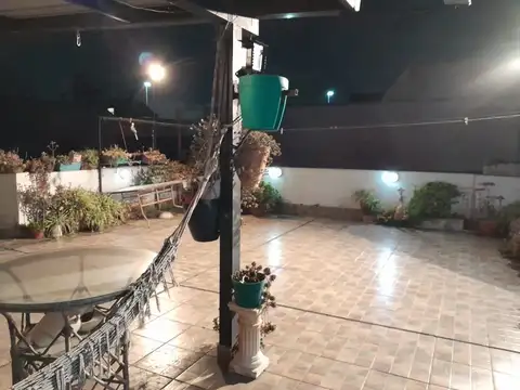 Depto Tipo Casa en Venta de 6 ambientes