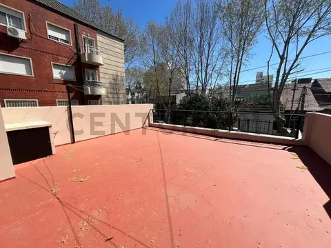 VENTA CASA 3 AMBIENTES CON TERRAZA QUINCHO Y PARRILLA - SAN MARTIN CENTRO