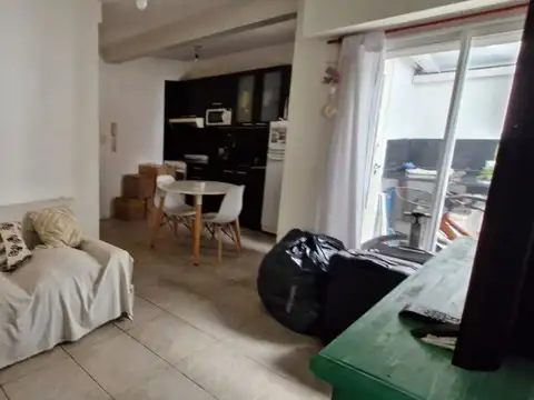 Depto Tipo Casa en Alquiler de 1 dormitorio