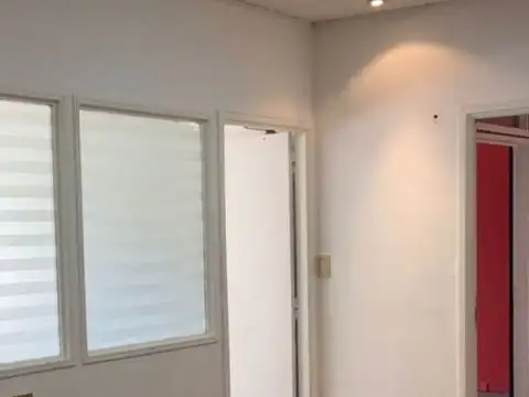 Oficina en Alquiler al Norte