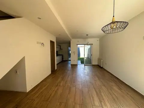 Depto Tipo Casa en Venta de 2 dormitorios