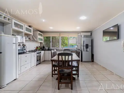 VENTA CASA 5 AMBIENTES MORON - A 5 MINUTOS ESTACION HAEDO