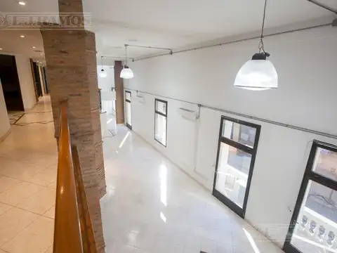 Edificio en alquiler de 966 m2 en San Telmo