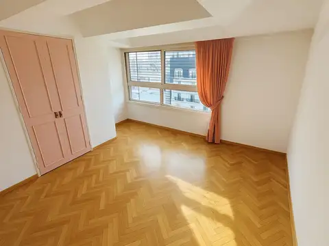 Departamento 4 ambientes con 3 baños