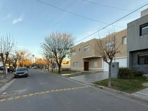 VENTA - LOTE CENTRAL  -TEJAS DEL SUR DOS