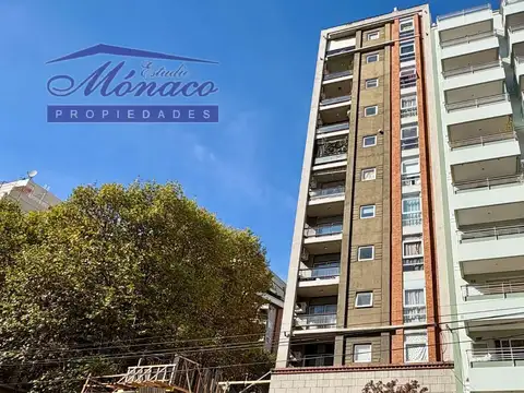 2 amb con Cochera cubierta y baulera. Edif. Pileta y GYM