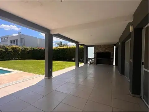 Casa en Venta en La Lomada De Pilar, USD 580.000