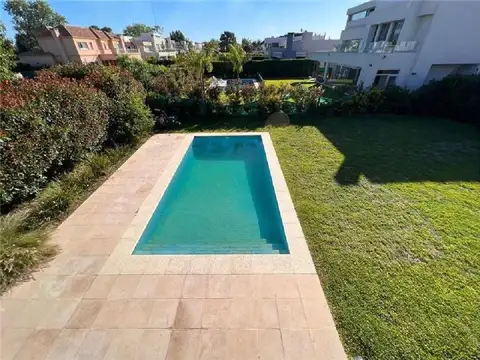 Casa en Venta de 4 dormitorios