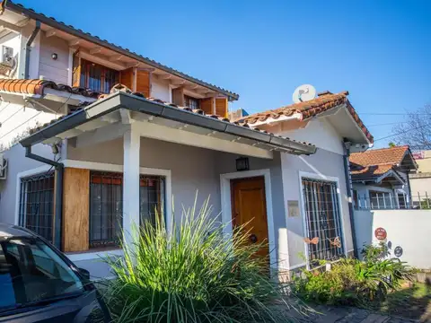 Casa 6 ambientes en venta en Hurlingham