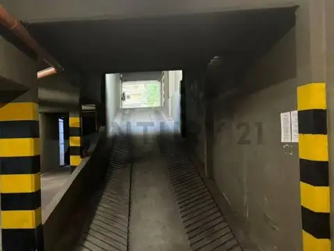 Venta Cochera cubierta en centro de Ramos Mejía