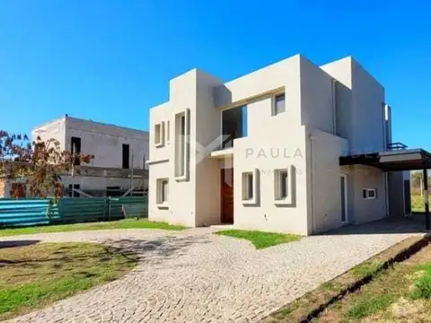 Casa  en Venta en Puertos, Escobar, G.B.A. Zona Norte