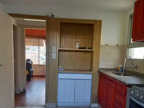 Casa 2 ambientes con 2 baños