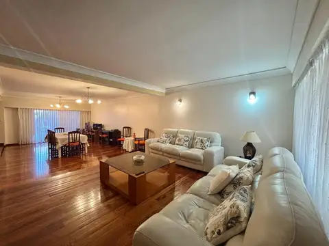 Casa en Venta de 6 dormitorios