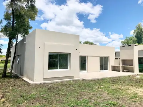 Casa en Venta en Pilar Del Este, USD 199.000