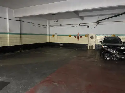 COCHERA EN VENTA EN LA MEJOR ZONA DE RECOLETA
