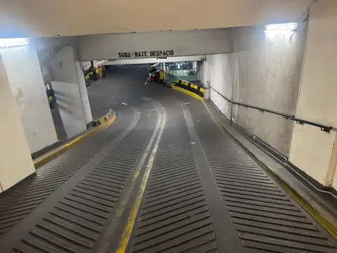 Cochera en Venta Fija