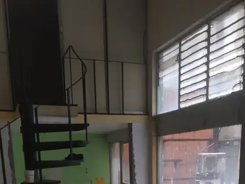 Local en Venta 40 años