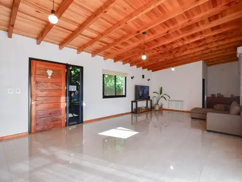 Casa en Venta en Villa Elisa, USD 200.000