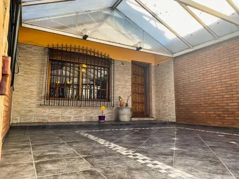 Casa en Venta en Ramos Mejia, USD 270.000