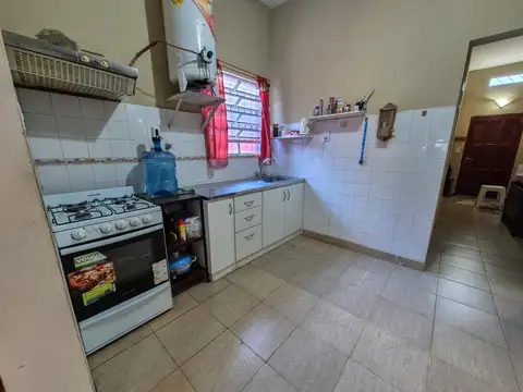 Depto Tipo Casa en Venta en Bernal Oeste, USD 75.000