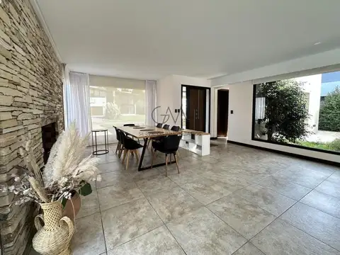 Casa en Venta en Mar Del Plata, USD 400.000