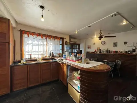 General Juan Lavalle 2300 Florida 100