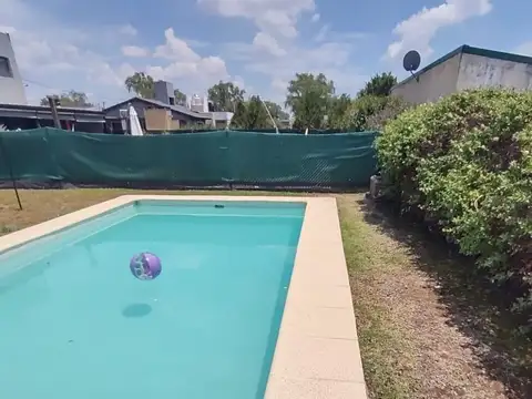 Casa 2 ambientes con 1 baño