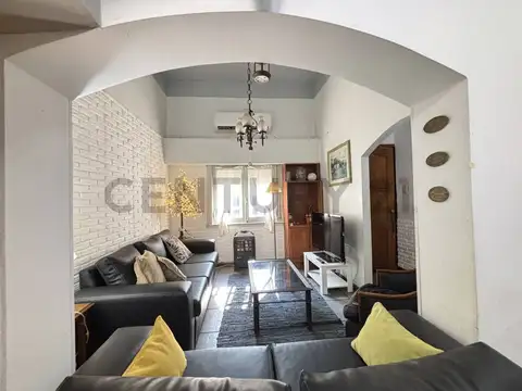 Pje Berthelot 3400, Piso 0