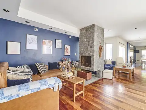 Nuestra Señora de la Merced  al 4500