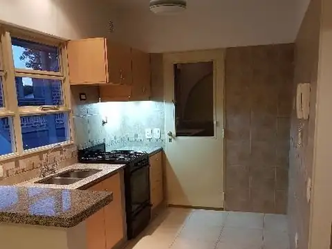 Depto Tipo Casa en Alquiler en Villa Urquiza, $ 900.000